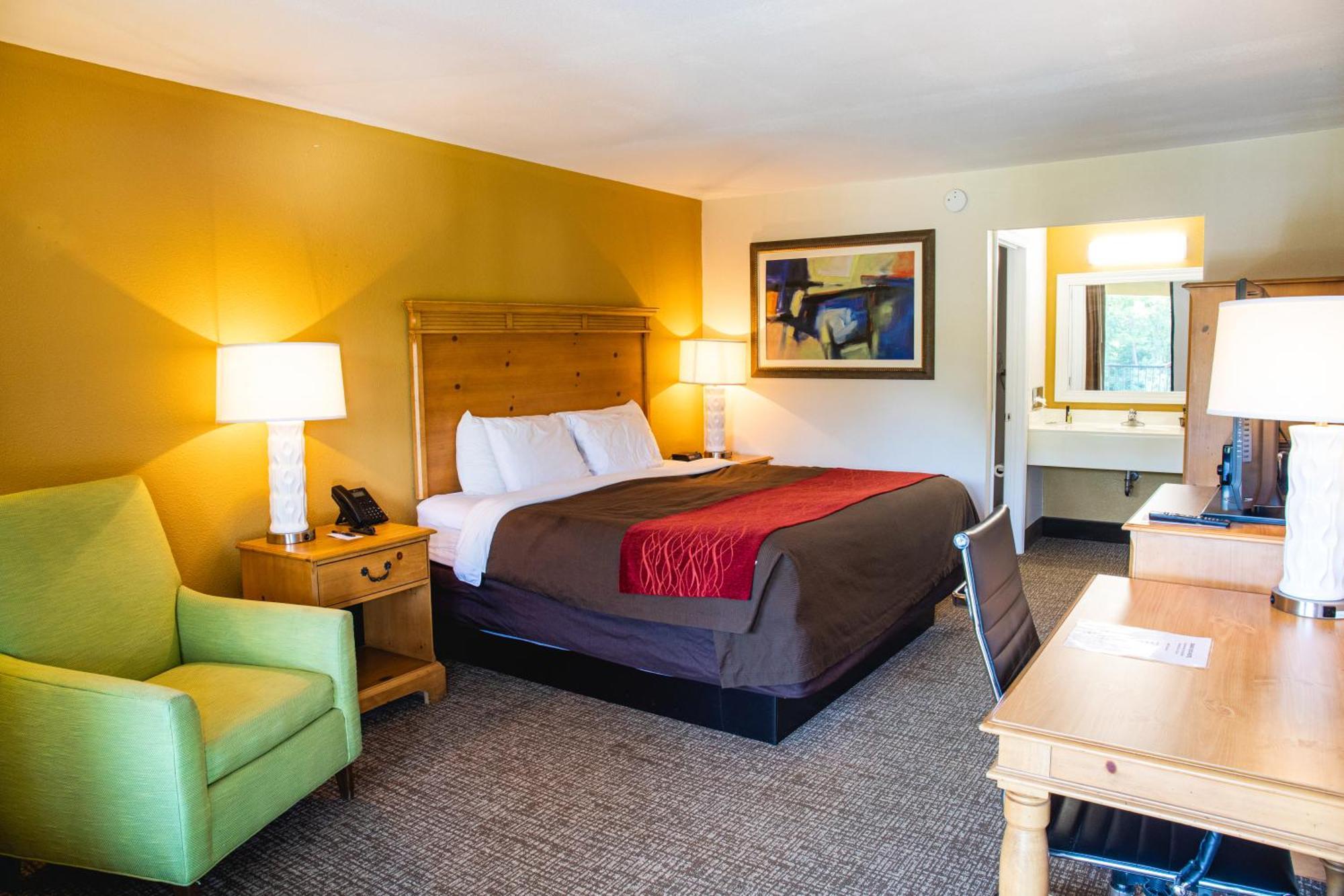 Grand Vista Hotel 4*